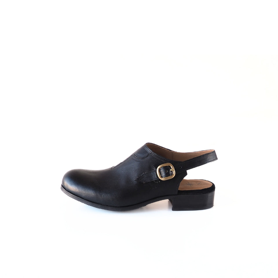 Back strap shoes（Ladies）