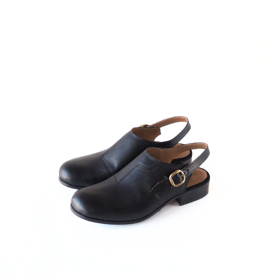 Back strap shoes（Ladies）